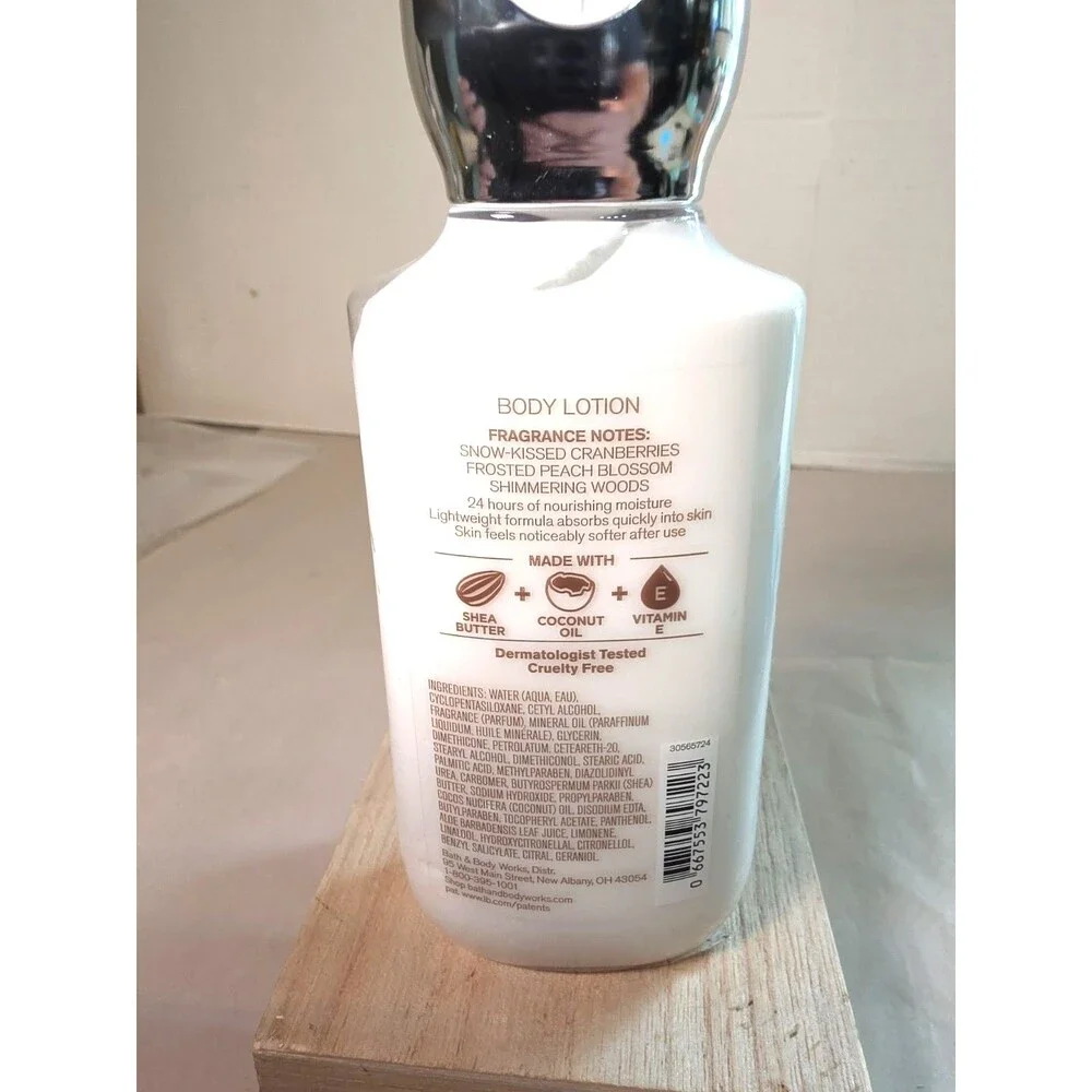 New Bath and & Body works Snowy Peach Berry Body Lotion 8oz